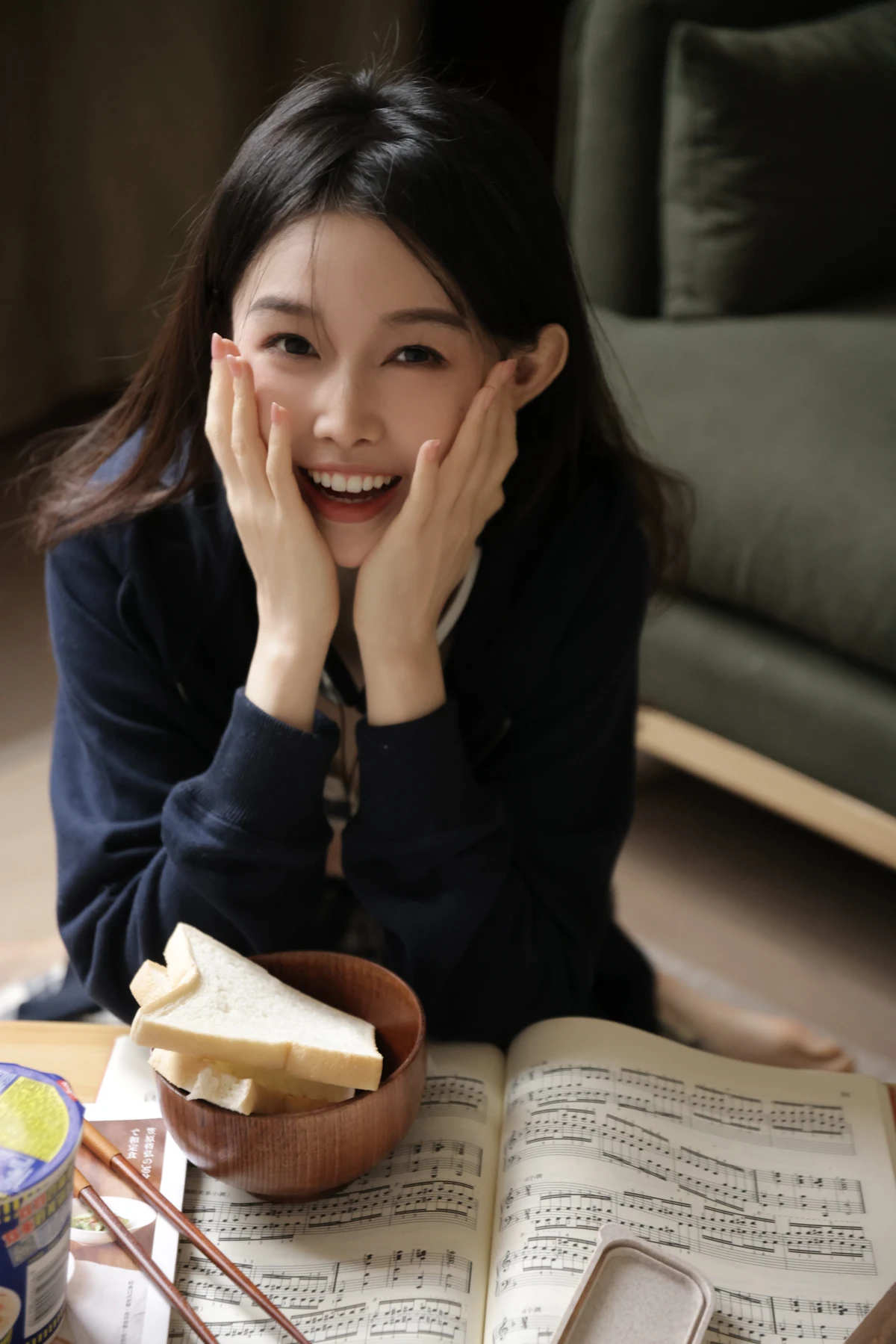 [YITUYU] 2023.01.02 Vol.2815 – The Wind Blowing Pinellia Yogurt with filling is good times#[27P]-11